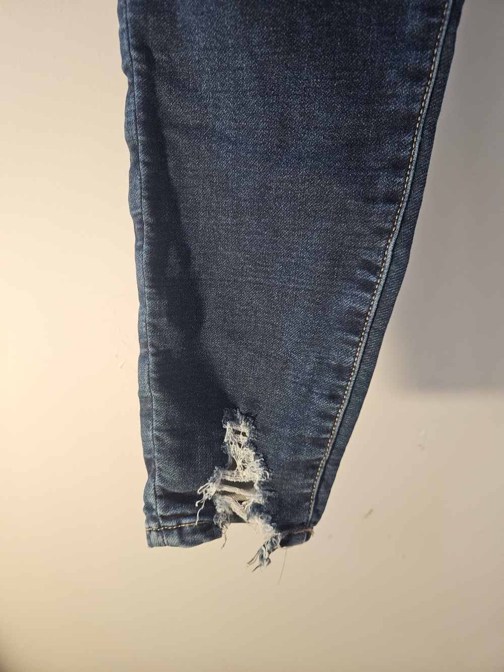 American Eagle Hi-Rise Jegging Jeans - Picture 3 of 8